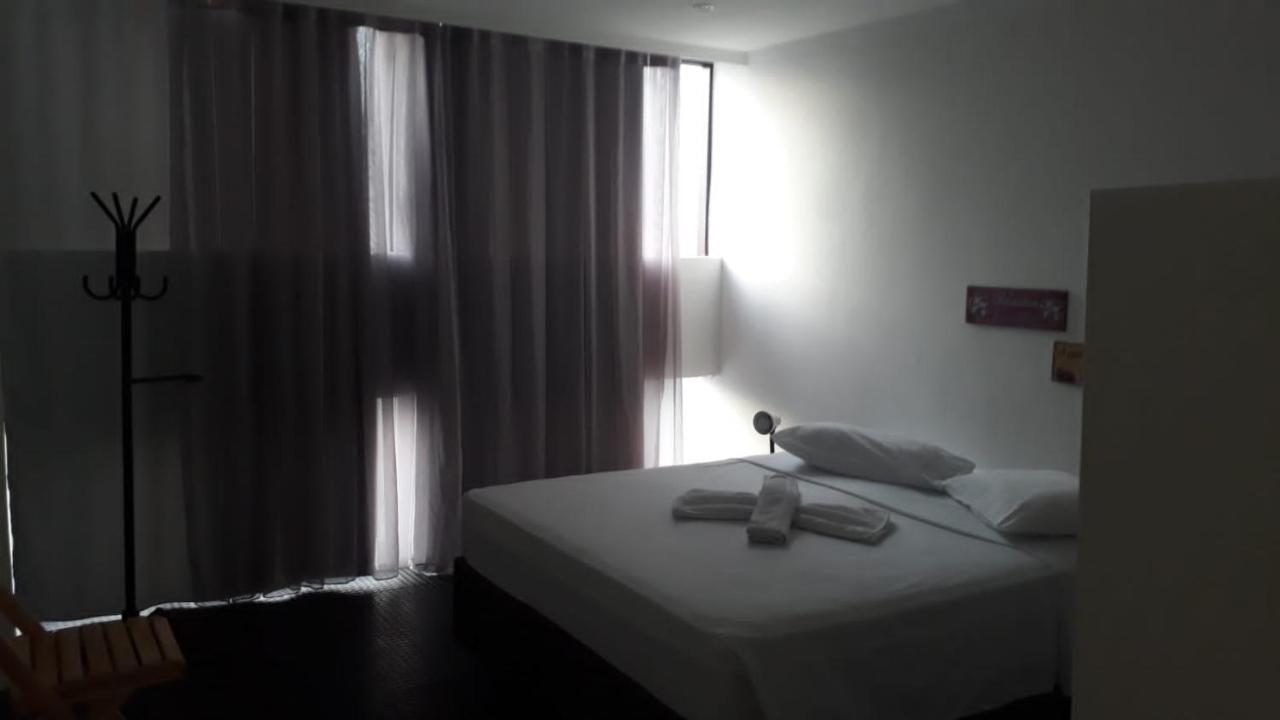 Quartos Em Apartamento Compartilhado Beira Mar レシフェ エクステリア 写真
